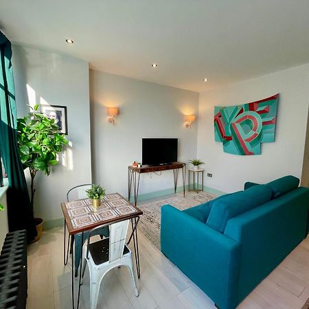 Cute 1-Bedroom Ground Apartment In Stoke Newington Londra Esterno foto